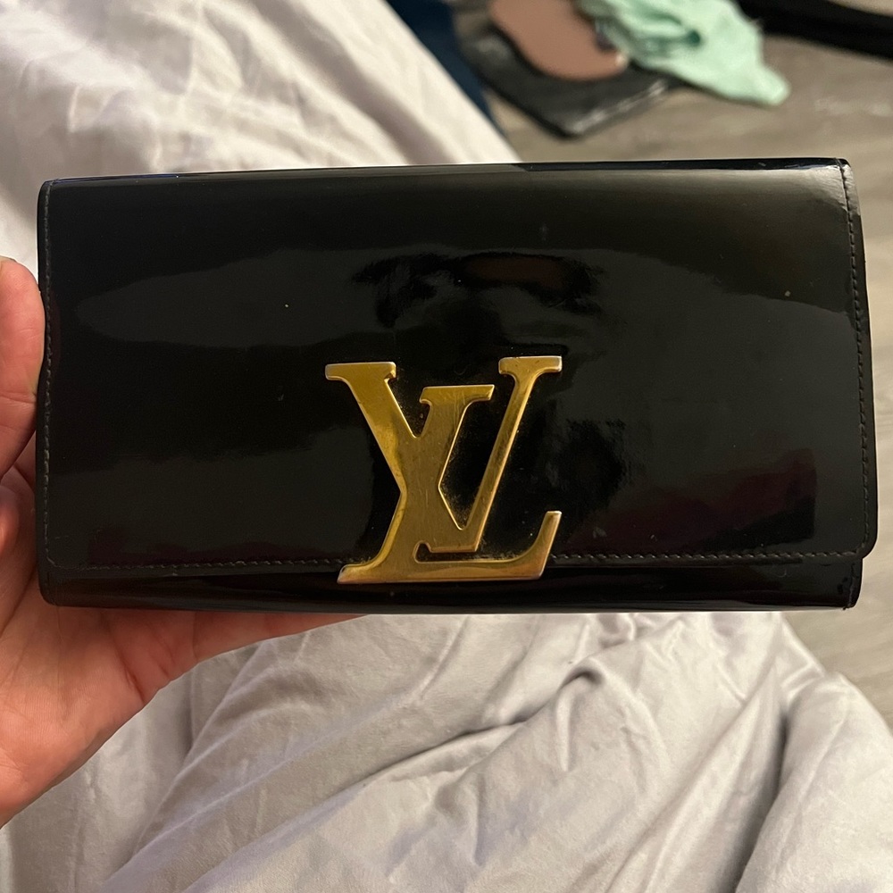 Louis Vuitton Louise Black Patent Wallet Clutch